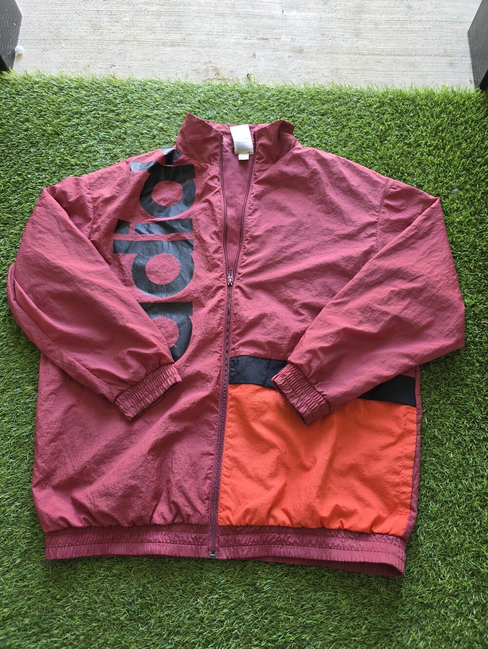 Adidas Burgundy Colorblock Windbreaker Jacket Men's XL Full Zip Lightweight - Picture 3 of 11
